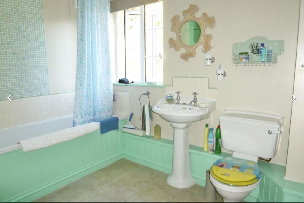 Lovely Cornish Cottage In Small Village Setting Saint Hilary  Экстерьер фото